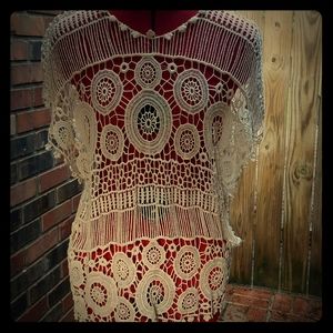 Crocheted pullover